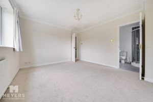 Photo 25- click for photo gallery